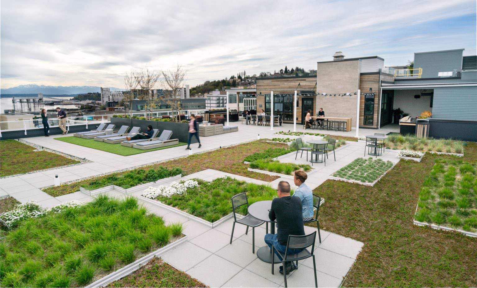 Elan Uptown Flats er Thompson