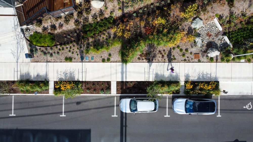 aerial photo of the northlake commons regional bioswale